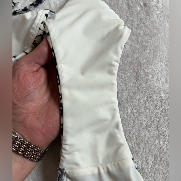 🌟VIX Paula Hermanny Floral Julien swimsuit. 🌟 Worn once. Like new condition! - Picture 8 of 8